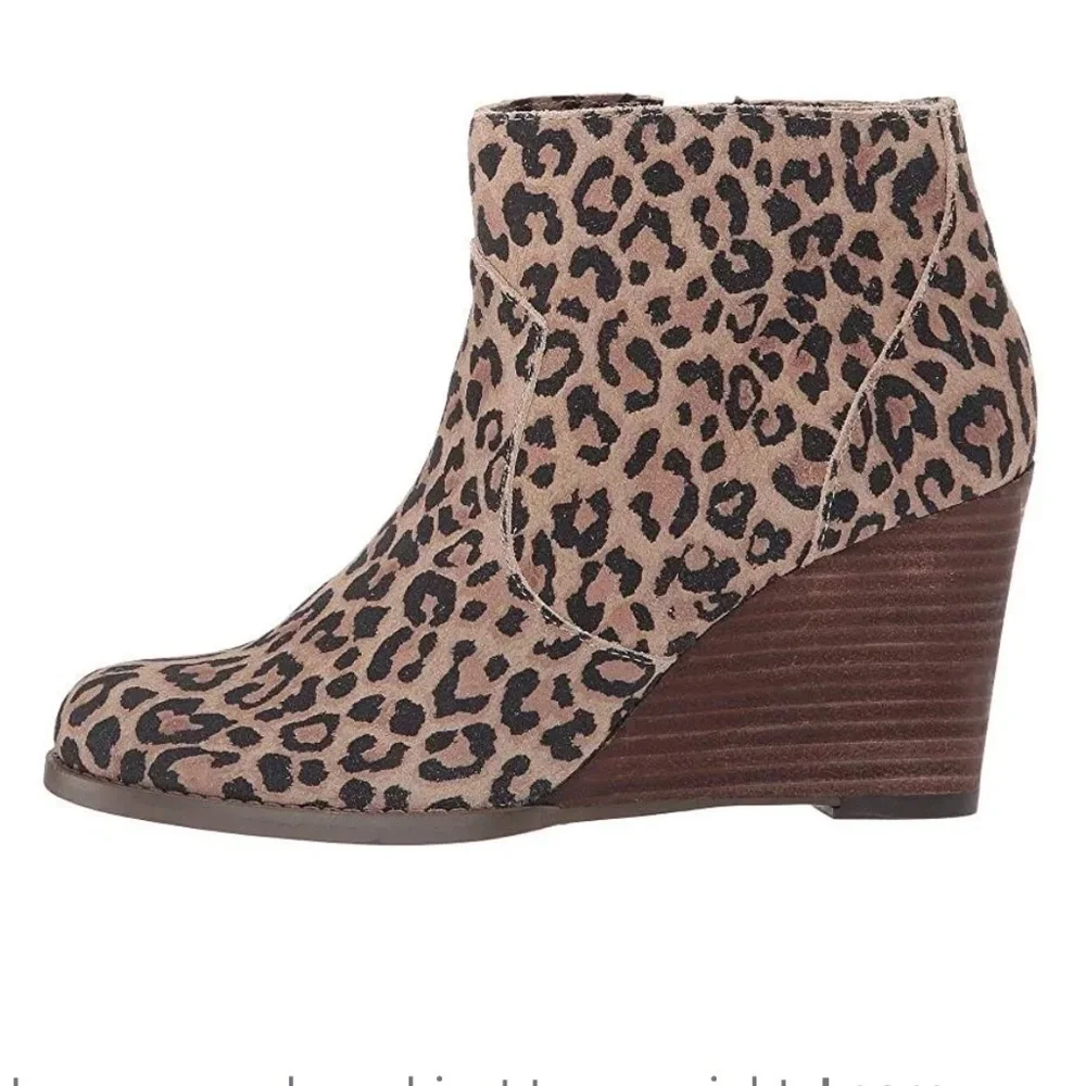 Sole Society Patsy Leopard Print Leather Side Zip Wedge Ankle Booties size 8